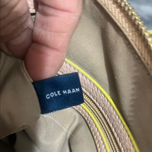 Cole Haan Light Peach Crossbody /Shoulder Bag EUC Retail $145 - Picture 10 of 10